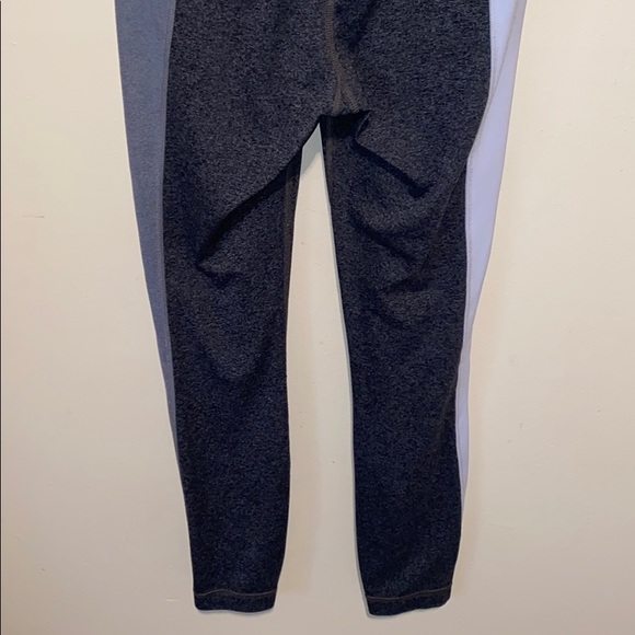 Athleta Yoga Pants - Picture 8 of 9